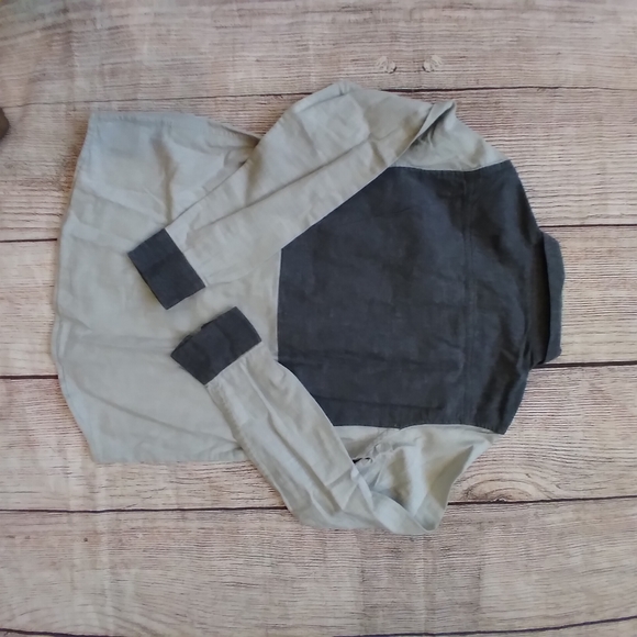 Tia Cobani unisex long sleeve gray shirt size 12 - Picture 4 of 6